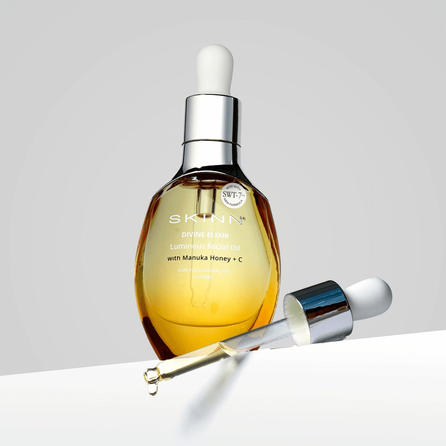 Luminous Facial Oil with SWT-7 Technology